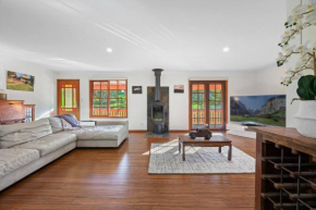 Pet Friendly Farm Stay in heart of the Tilba village